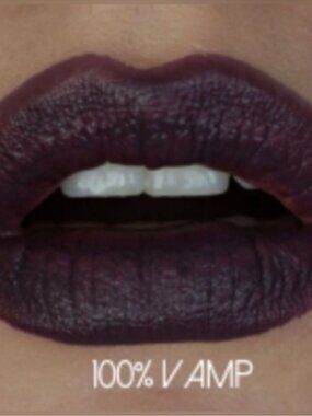 Makeup Revolution Lipstick – 100% Vamp